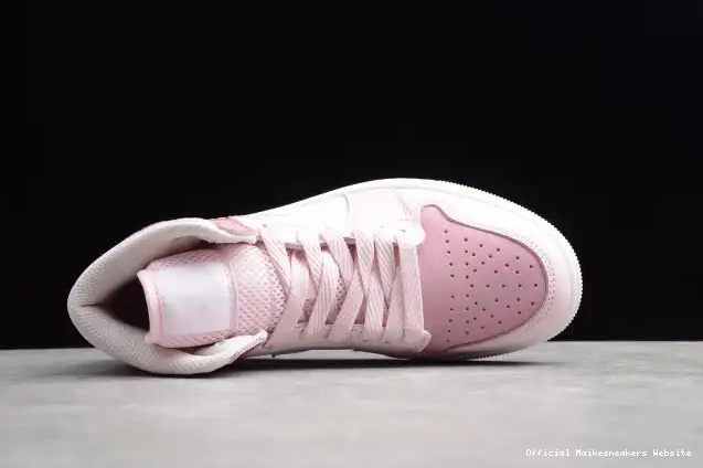 Official Maikesneakers Mid CW5379-600 Jordan Air 1 Pink Digital 0430